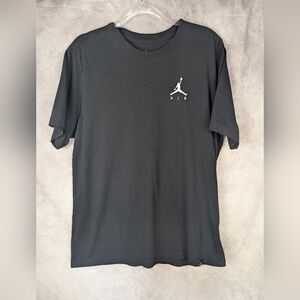 Air Jordan Large Tshirt Embroidered Logo On Front Excellent Condition